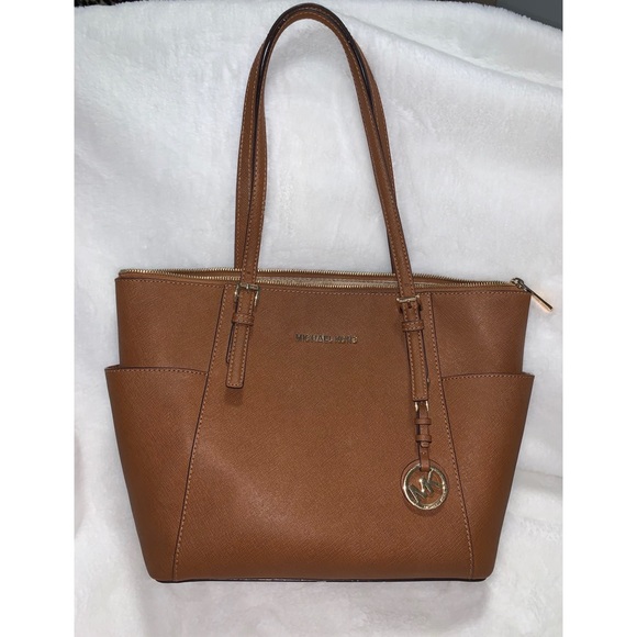 Michael Kors Handbags - Jet Set Large Michael Kors Purse